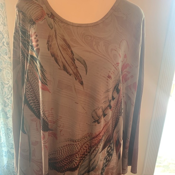 Cocos Clozet plus size 2X feather waterfall length top - Picture 1 of 9